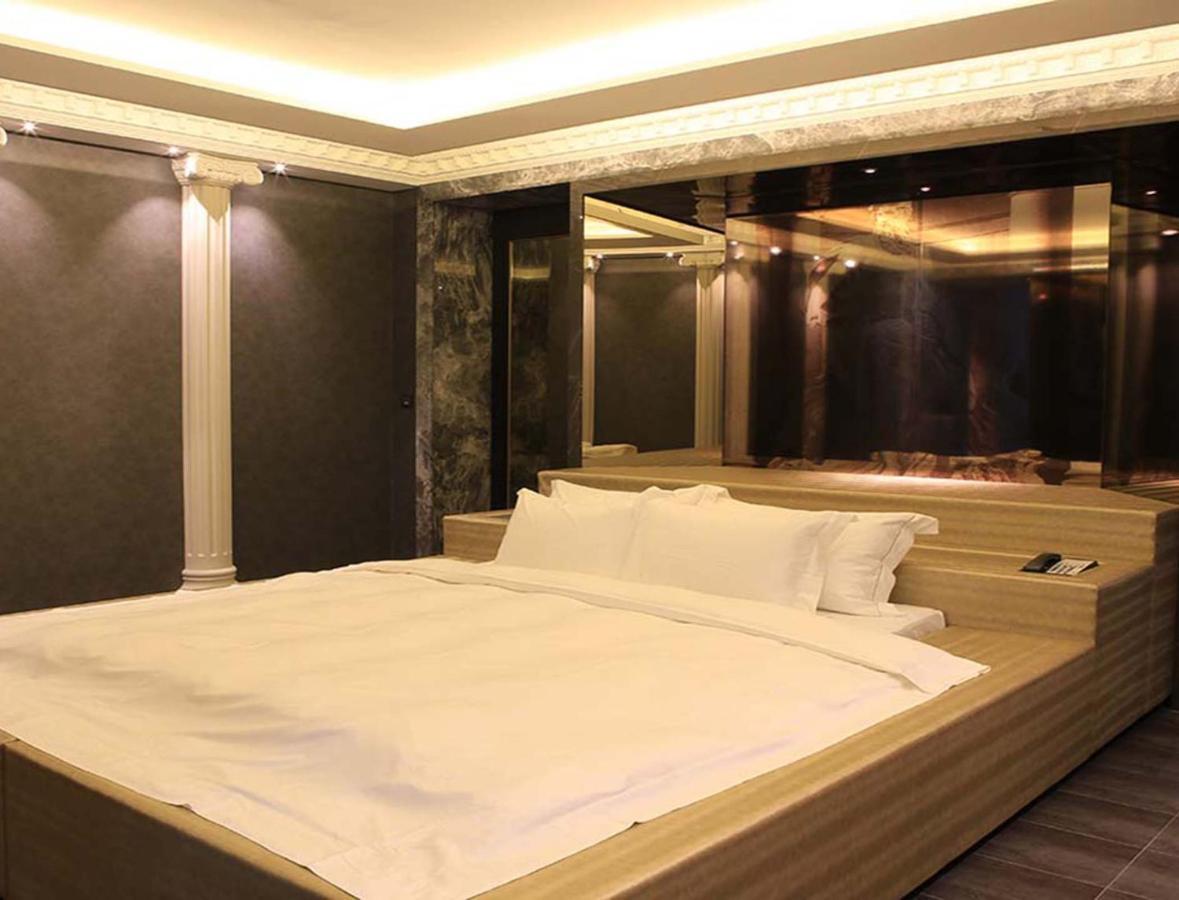 All-Ur Boutique Motel-Hsin Chu Branch Hsinchu City Eksteriør billede